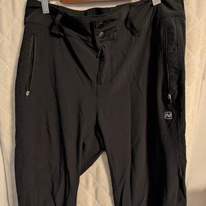 Women's Black Capris